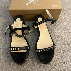 100% authentic Christian louboutin sandals